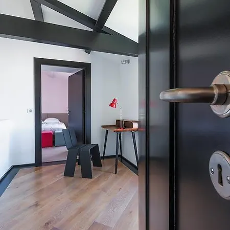 L'annexe Des Portes Гостевой дом 3*